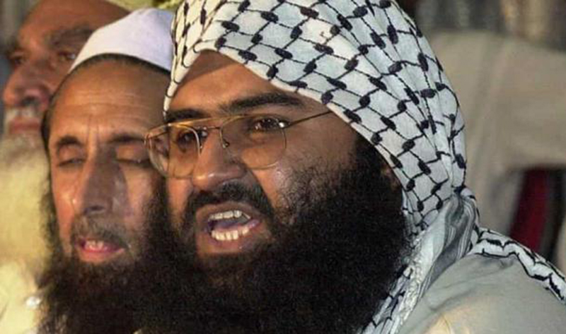 चरमपन्थी संगठन जैश ए मोहम्मदका संस्थापक मसूद अजहरका दुई भाइसहित ४४ जना नियन्त्रणमा :