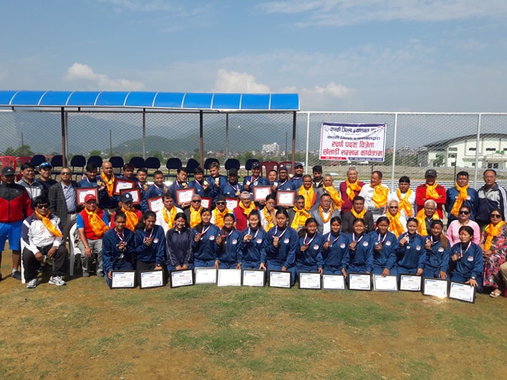 ह्याण्डबलमा गण्डकी प्रदेशलाई स्वर्ण पदक दिलाउने खेलाडीलाई पोखरामा सम्मान :