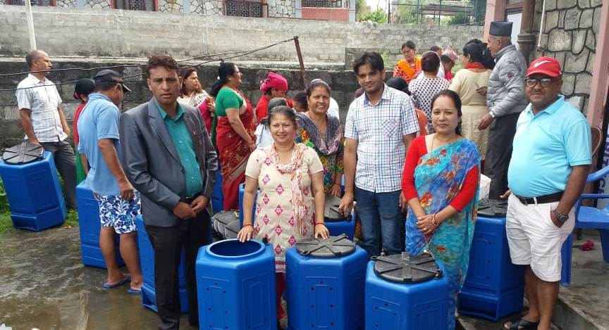 फोहोरलाई मल बनाउने भाँडा ‘कम्पोष्ट मल बिन’ महिलाहरुको रोजाईमा |