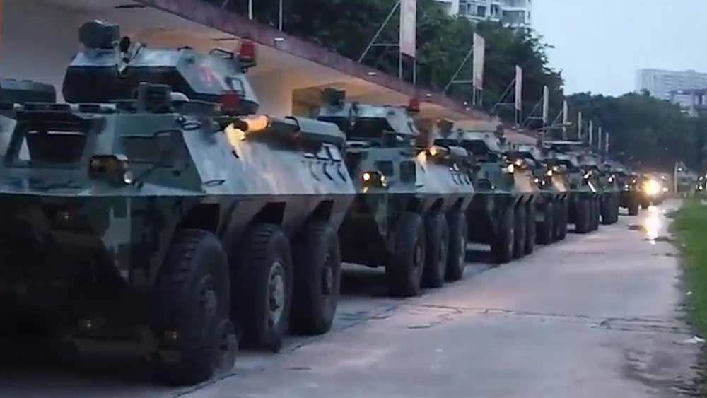 हङकङमा बेइजिङले उतार्‍याे दलबलसहित सेना (भिडियाे)