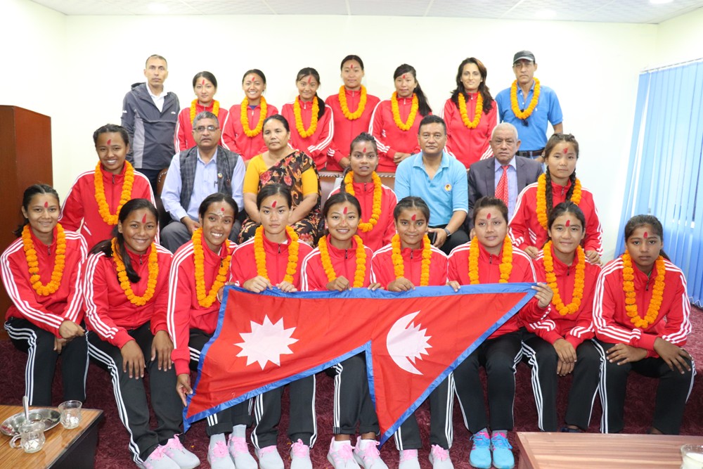 एसियाली युथ च्याम्पियनशिप ह्याण्डवल प्रतियोगितामा सहभागि हुन नेपाली टोली भारत प्रस्थान