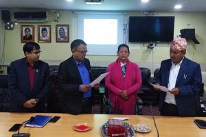 पोखरा प्रज्ञा प्रतिष्ठानका कुलपति ढकाल लगायत प्राज्ञहरुद्धारा सपथ ग्रहण