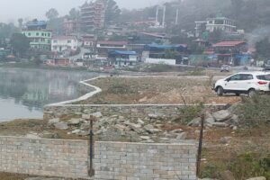 फेवाताल मापदण्ड विवाद : कानुन कार्यान्वयनमा राज्य कमजोर, एउटै गल्ति दोहोर्याउदै जग्गाधनी, ताल किनार मै प्लटिङ