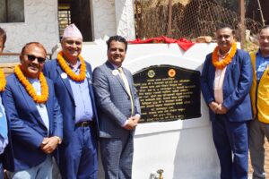 लायन्स क्बल अफ पोखरा पेनगुईनद्धारा बिद्यालयमा खानेपानी टंकी निर्माण तथा स्टेशनरी सामाग्री बितरण