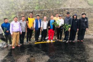 भिमसेन थापा गाउँपालिका परिधी क्षेत्रमा वृक्षारोपण (फोटो फिचर)