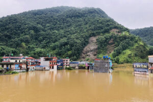 पोखरा महानगरपालिका – २५ हेम्जामा ३५ घर डुबानमा (भिडियो सहित)