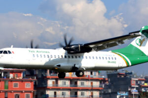 इन्जिनमा खराबी आएपछि यती एयरलाइन्सको विमान पोखरामा आकस्मिक अवतरण