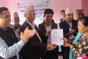 पोखरामा भूमिहीनलाई निस्सा वितरण, भूमिहीन समस्याको दिगो समाधानमा प्रमुख आचार्यको जोड