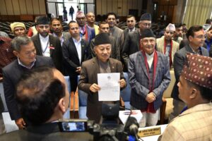 एमालेका उपाध्यक्ष सुवास नेम्वाङद्धारा राष्ट्रपति पदमा उम्मेदवारी दर्ता